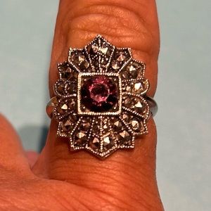 Beautiful Vintage Silver Tone Faux Faceted Amethyst And Marcasites Ring sz 7.